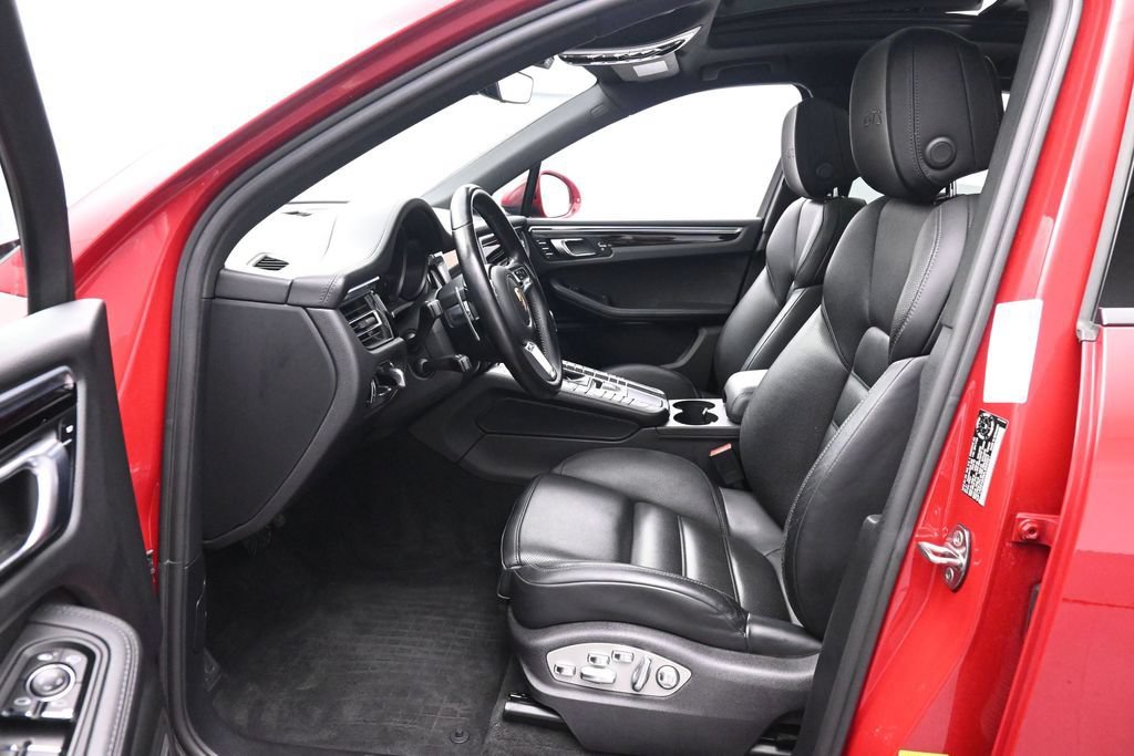 Used 2021 Porsche Macan GTS w/ Premium Package Plus (PF9) AWD/4WD image 11