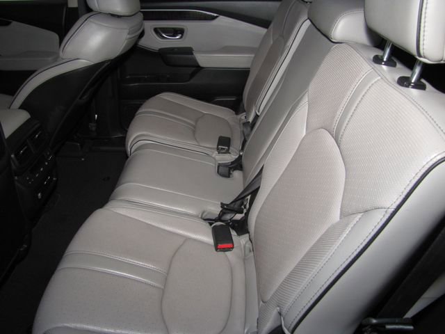 Certified 2024 Honda Pilot Elite image 13