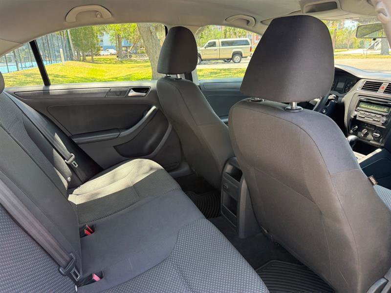 Used 2014 Volkswagen Jetta S FWD image 17