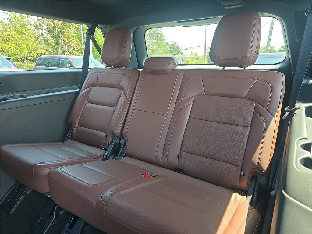 New 2027 Lincoln Navigator L Reserve RWD image 11