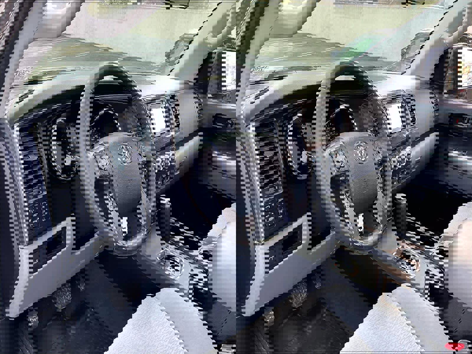 Used 2019 Toyota Sequoia SR5 image 16