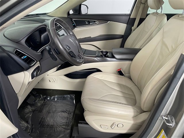 Used 2016 Lincoln MKX Select w/ Select Plus Package image 2