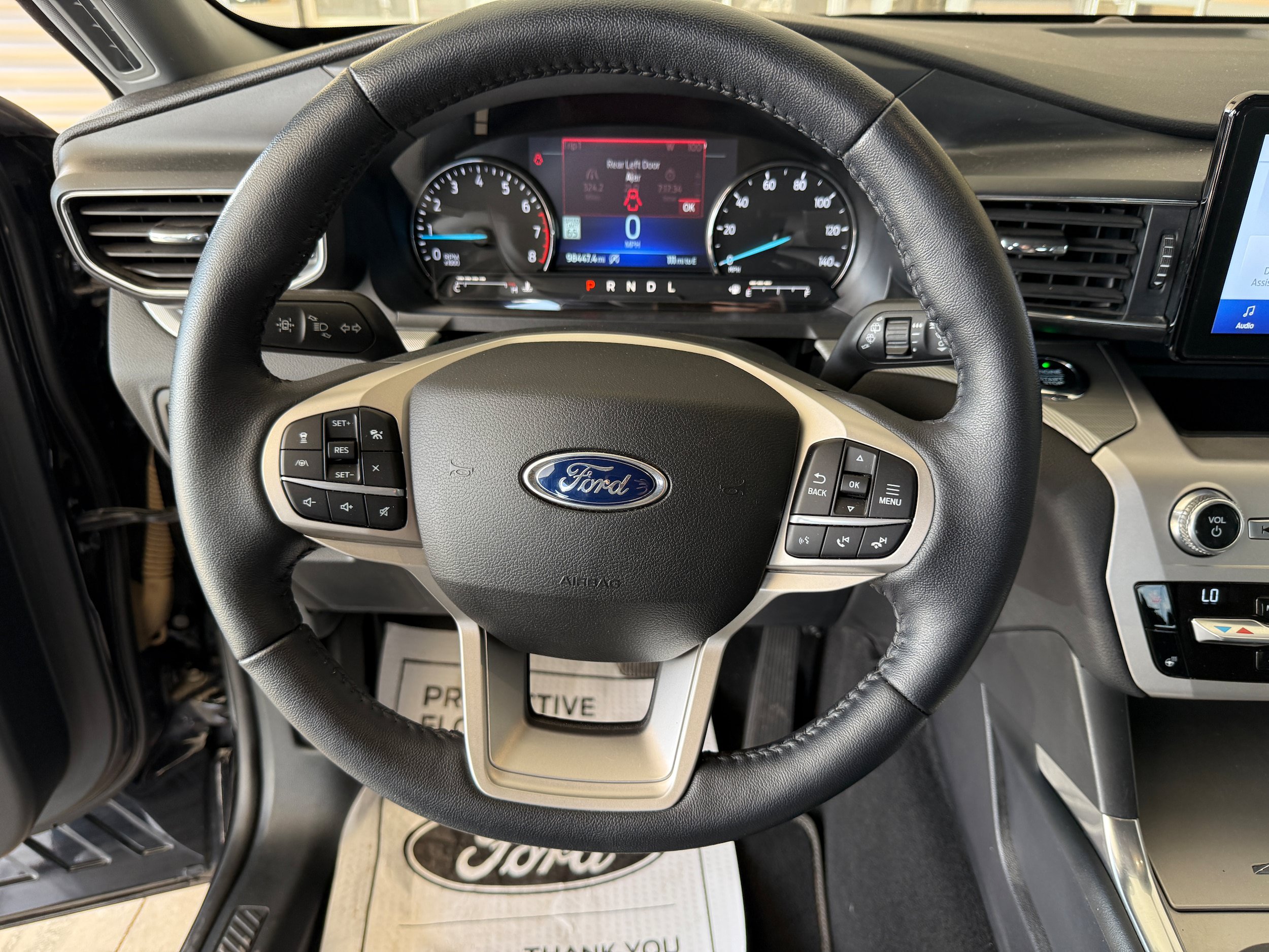 Used 2021 Ford Explorer XLT w/ Equipment Group 202A AWD/4WD image 10