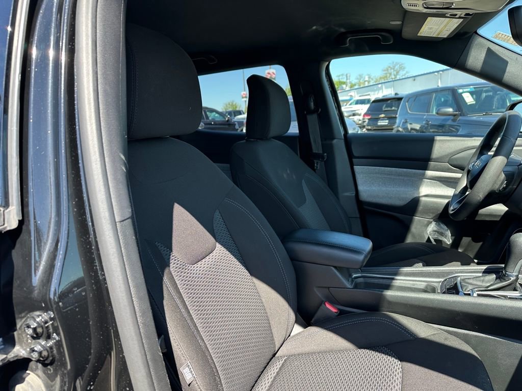 Used 2023 Jeep Compass Sport image 19