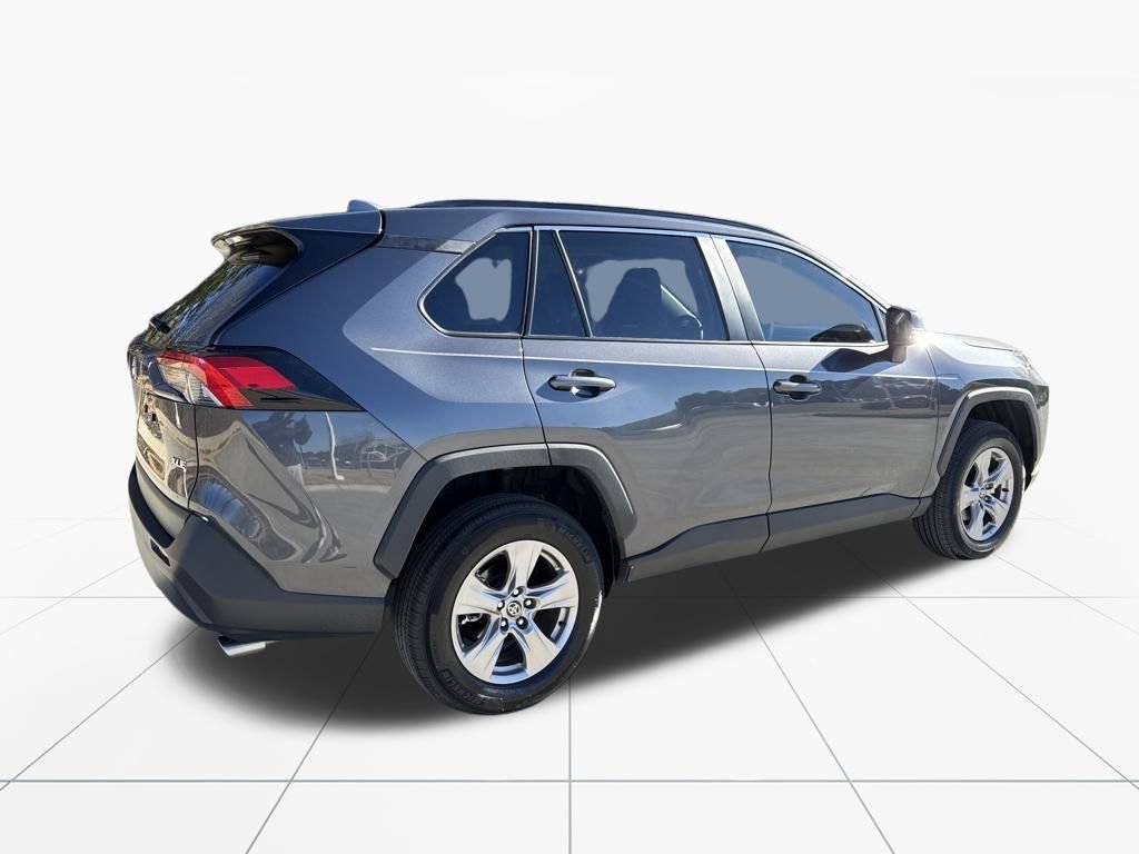 Used 2024 Toyota RAV4 XLE image 9