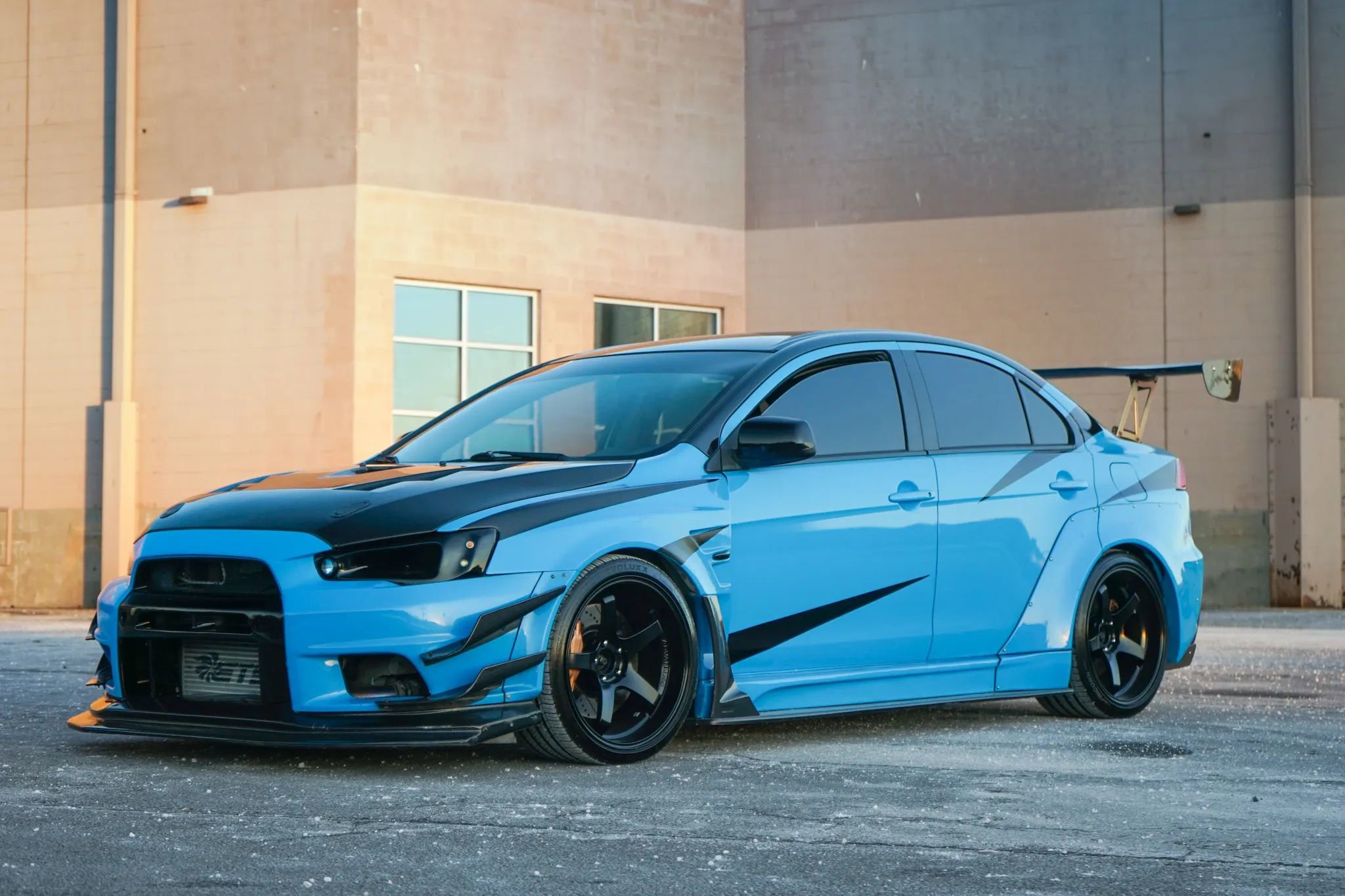 Used 2012 Mitsubishi Lancer Evolution GSR image 2