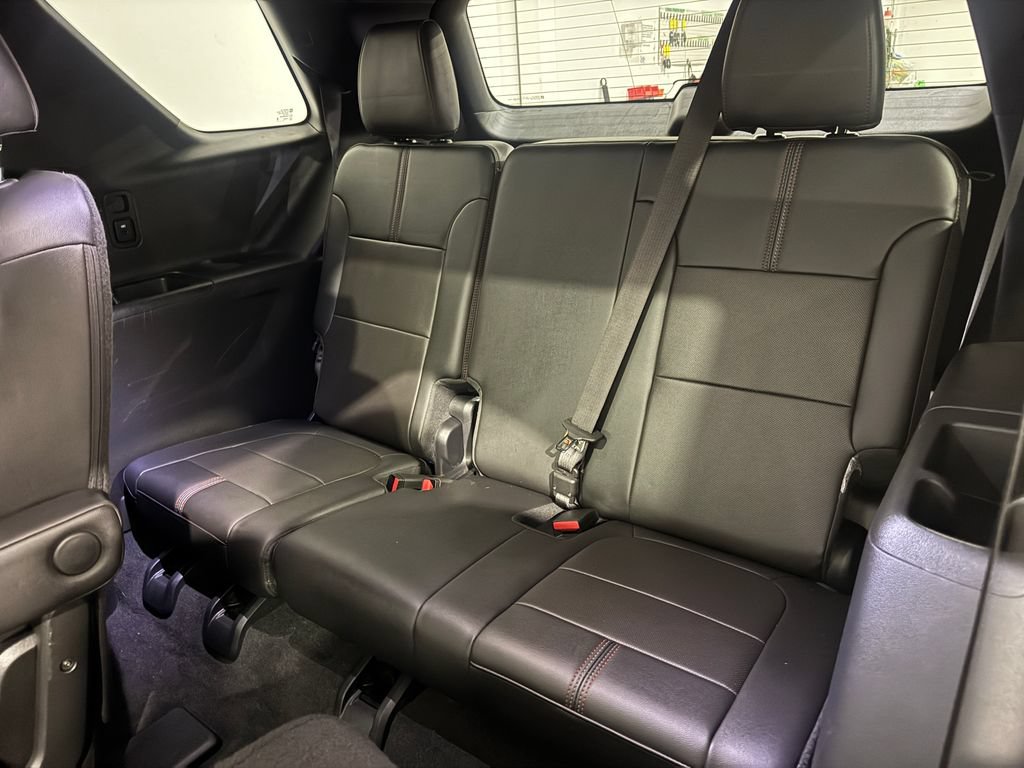 Used 2023 Chevrolet Traverse RS AWD/4WD image 20