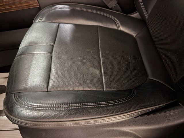 Used 2019 Chevrolet Silverado 1500 High Country w/ Technology Package AWD/4WD image 18