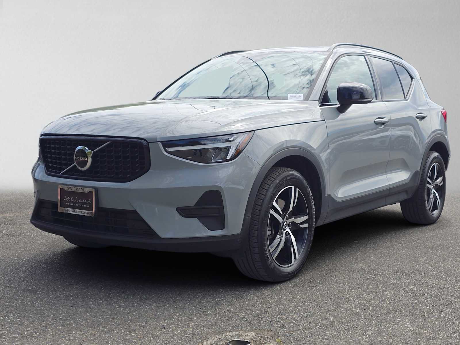 Used 2026 Volvo XC40 B5 Core w/ Climate Package AWD/4WD image 7