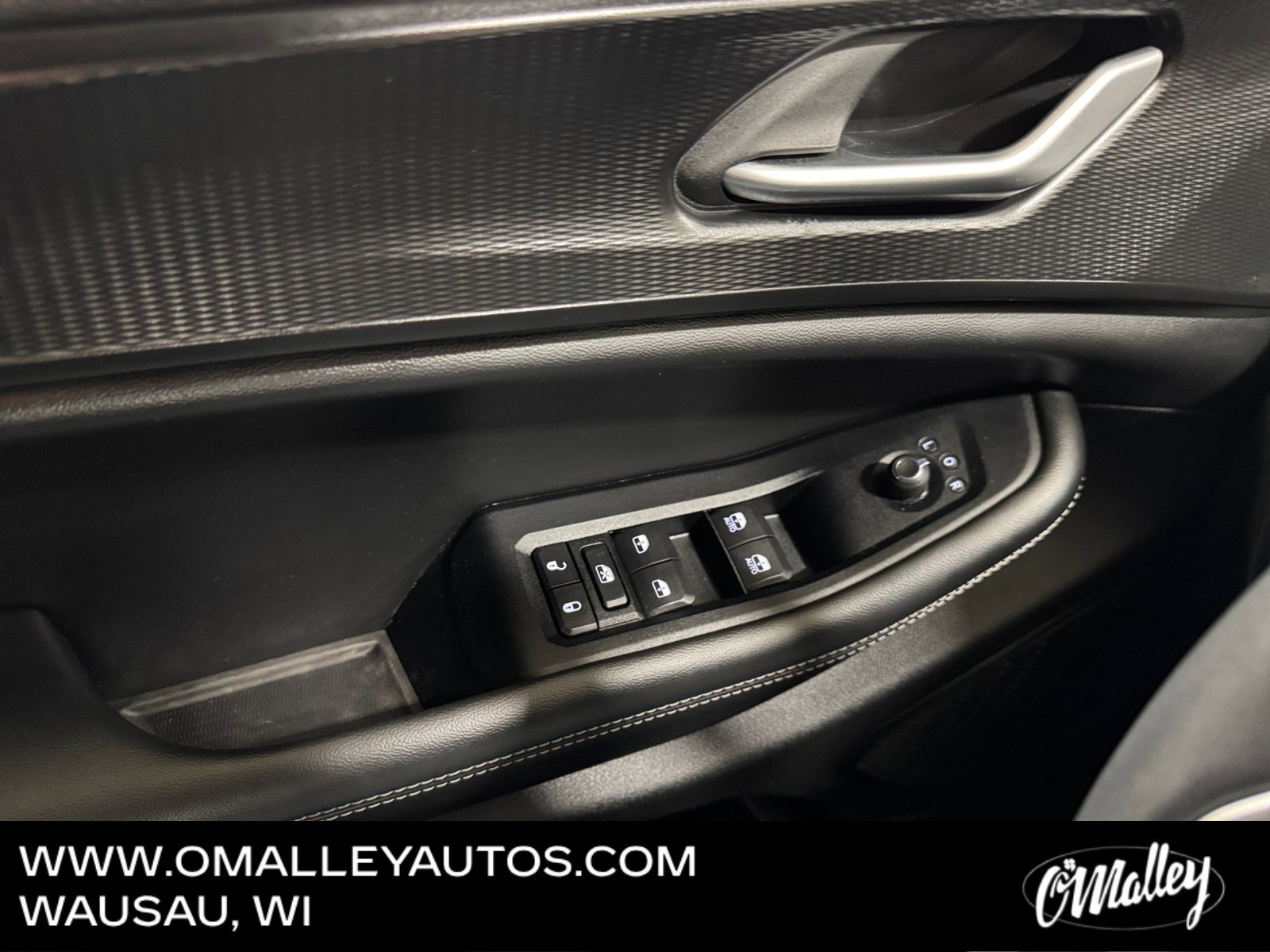 Used 2023 Jeep Grand Cherokee Altitude image 19