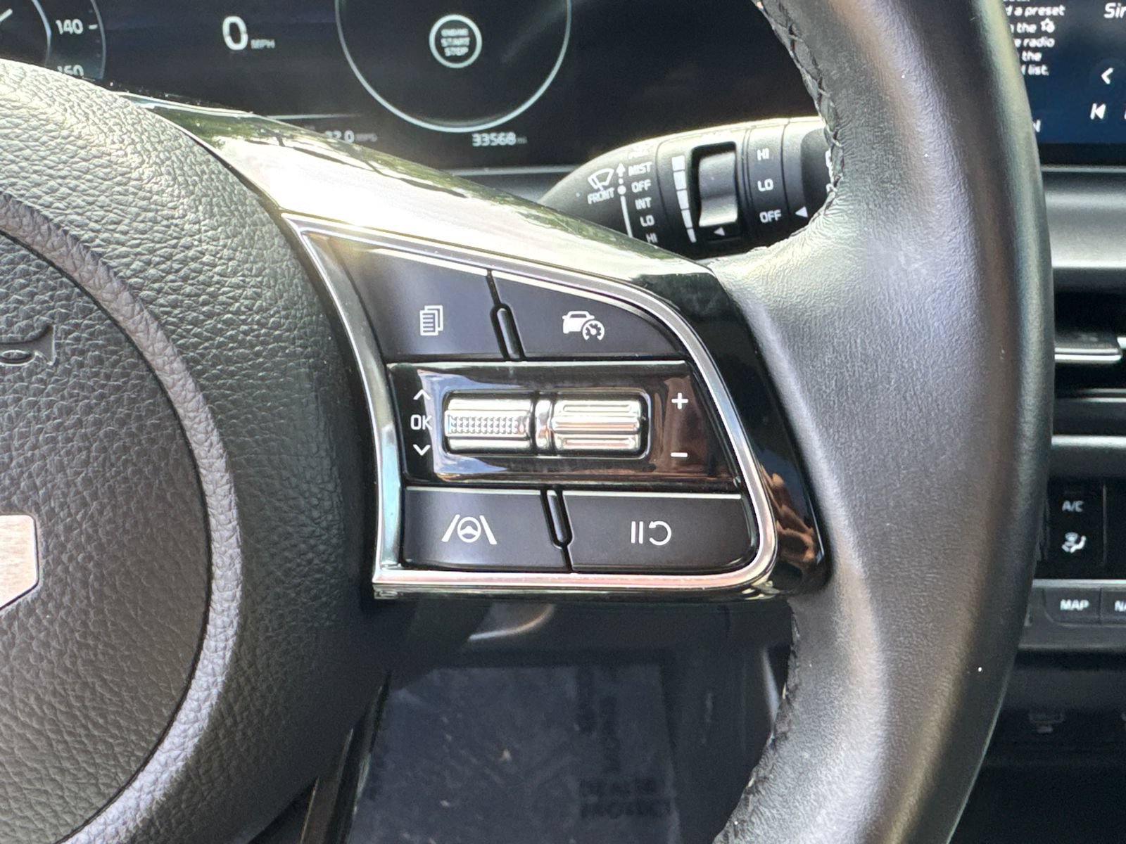 Used 2024 Kia Seltos EX AWD/4WD image 25