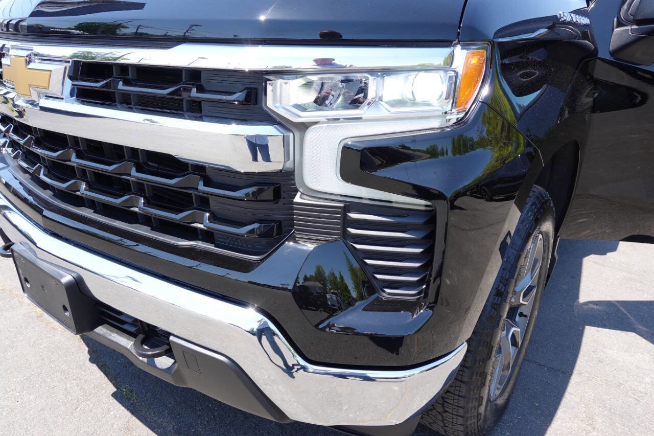 Used 2023 Chevrolet Silverado 1500 LT AWD/4WD image 58