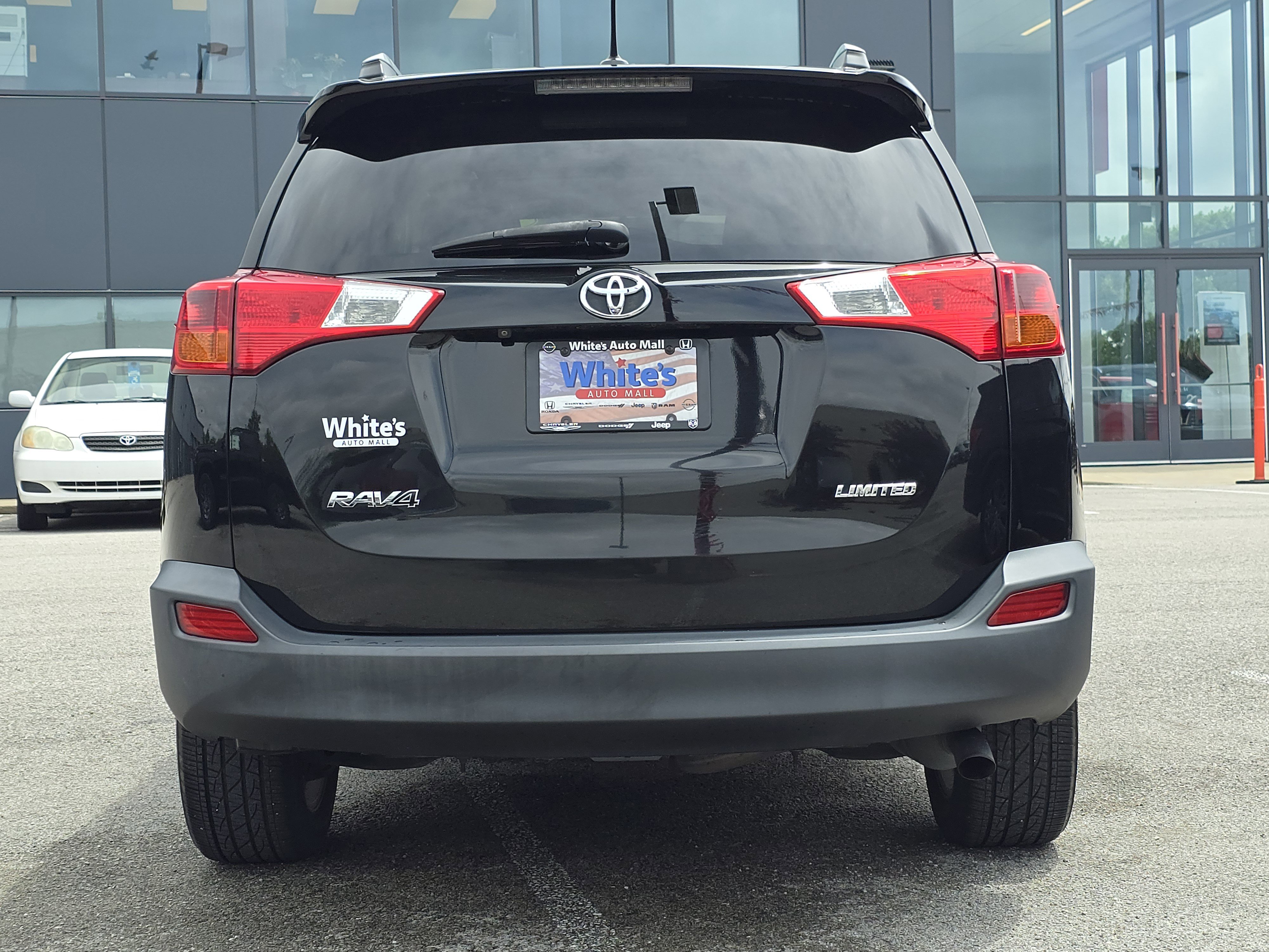 Used 2015 Toyota RAV4 Limited w/ Technology Package FWD image 16