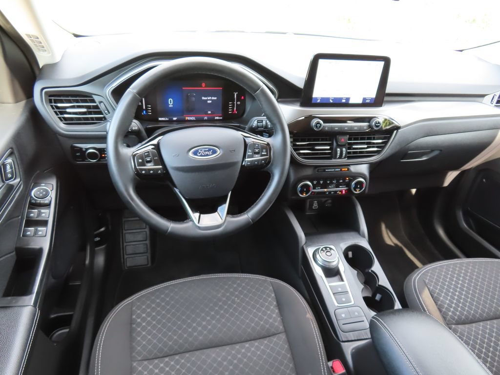 Used 2024 Ford Escape Active AWD/4WD image 4
