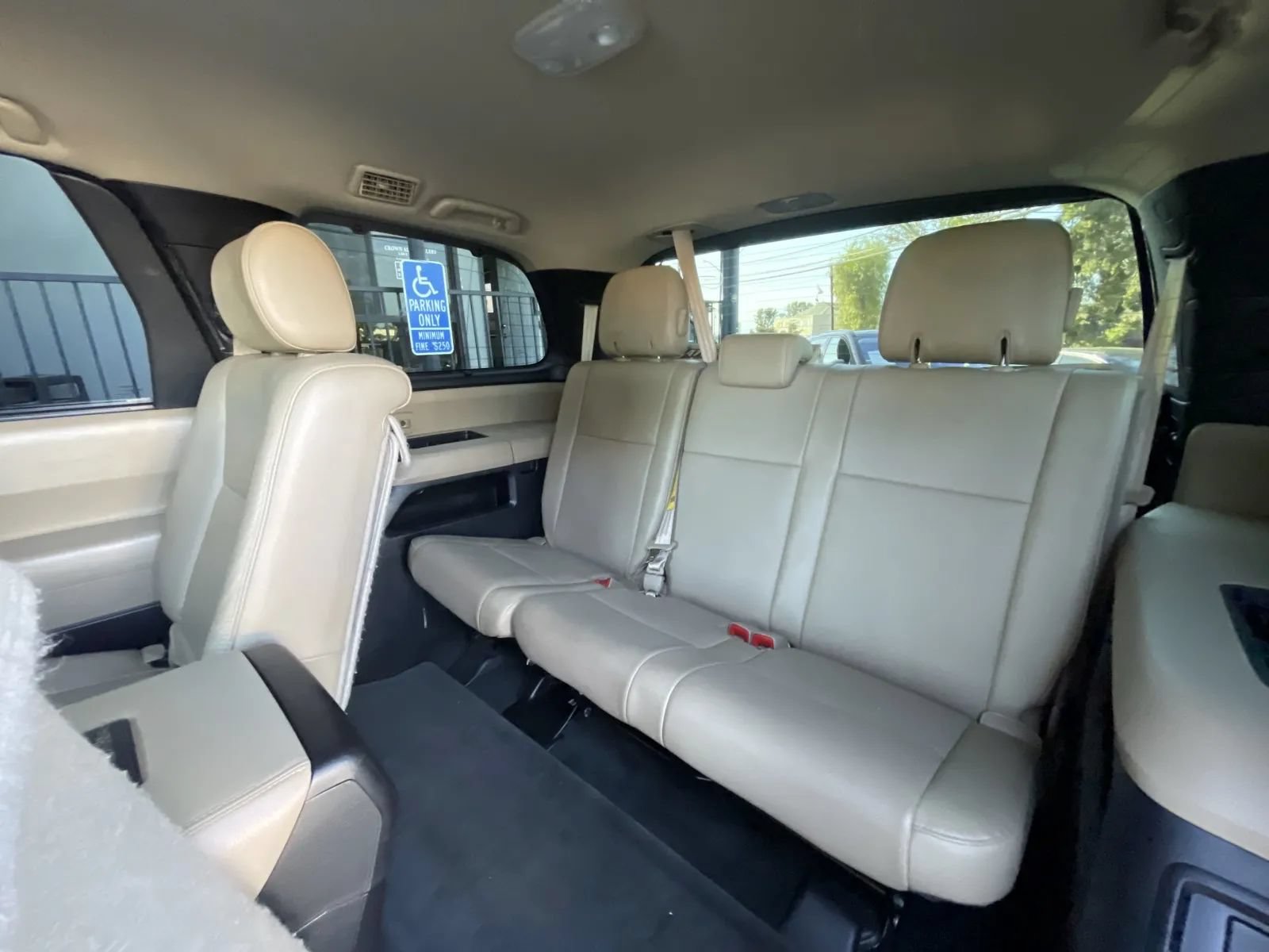 Used 2017 Toyota Sequoia Platinum RWD image 17