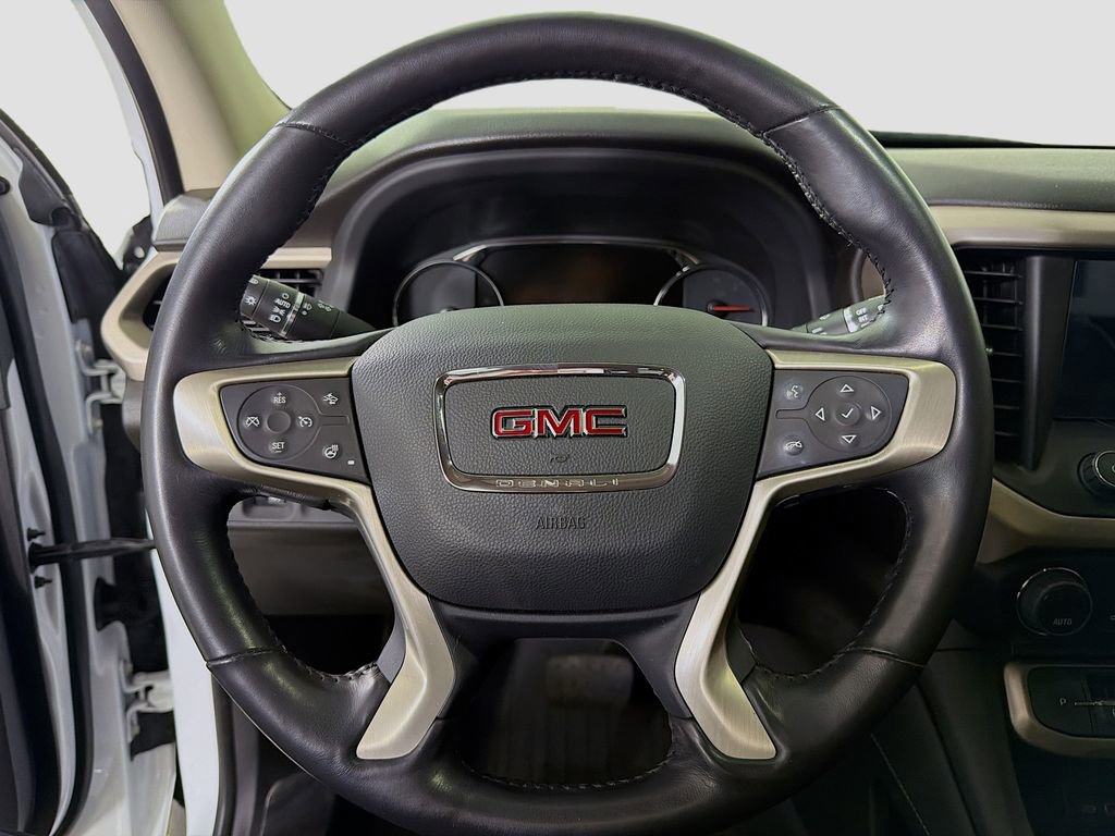 Used 2022 GMC Acadia Denali w/ Denali Technology Package image 14