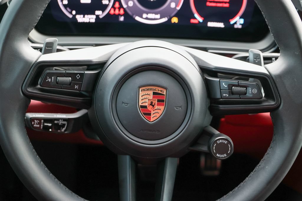 Certified 2025 Porsche Cayenne S AWD/4WD image 13