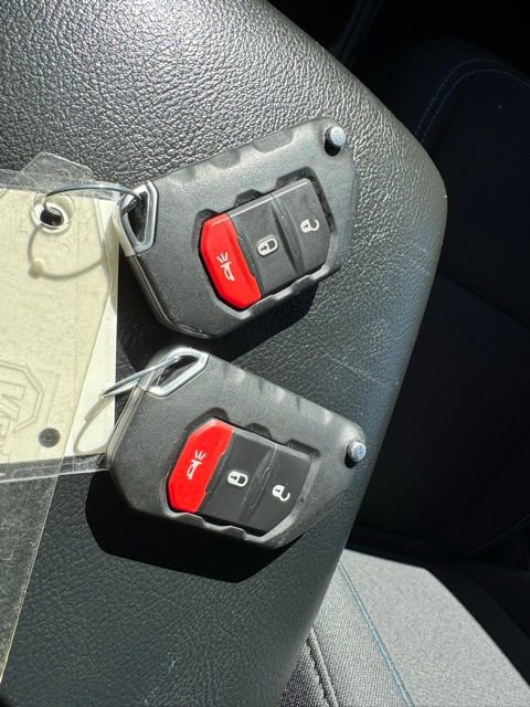 Used 2023 Jeep Wrangler Unlimited Rubicon 4xe image 32