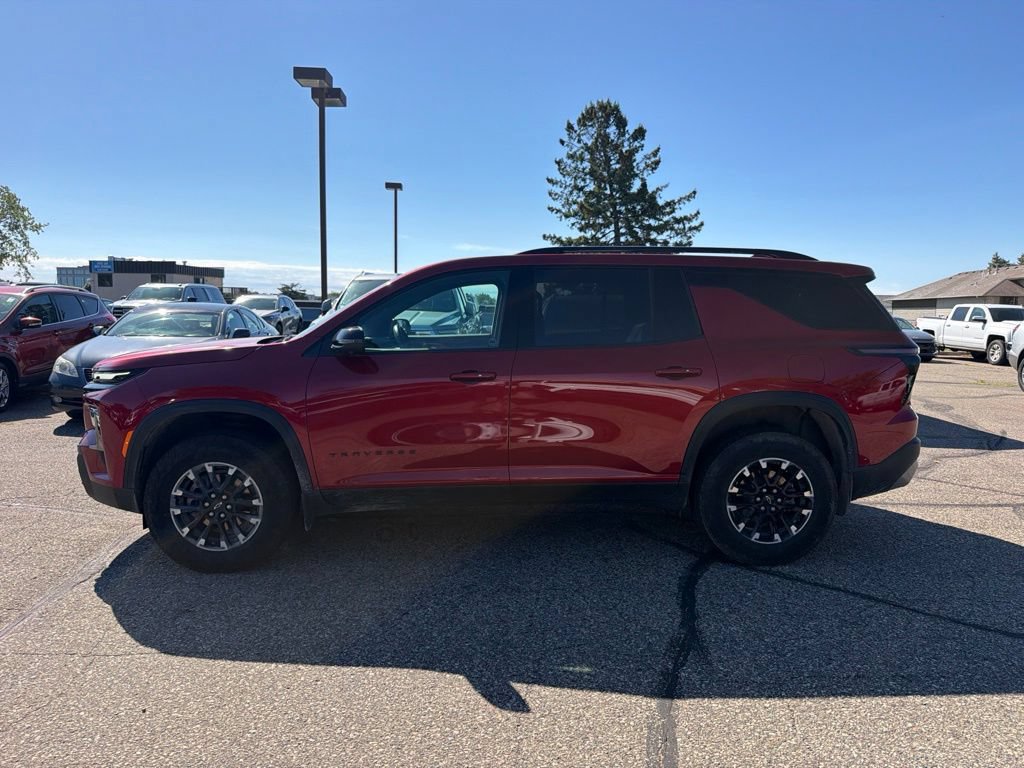 Used 2025 Chevrolet Traverse Z71 w/ LPO, Floor Liner Package AWD/4WD image 8