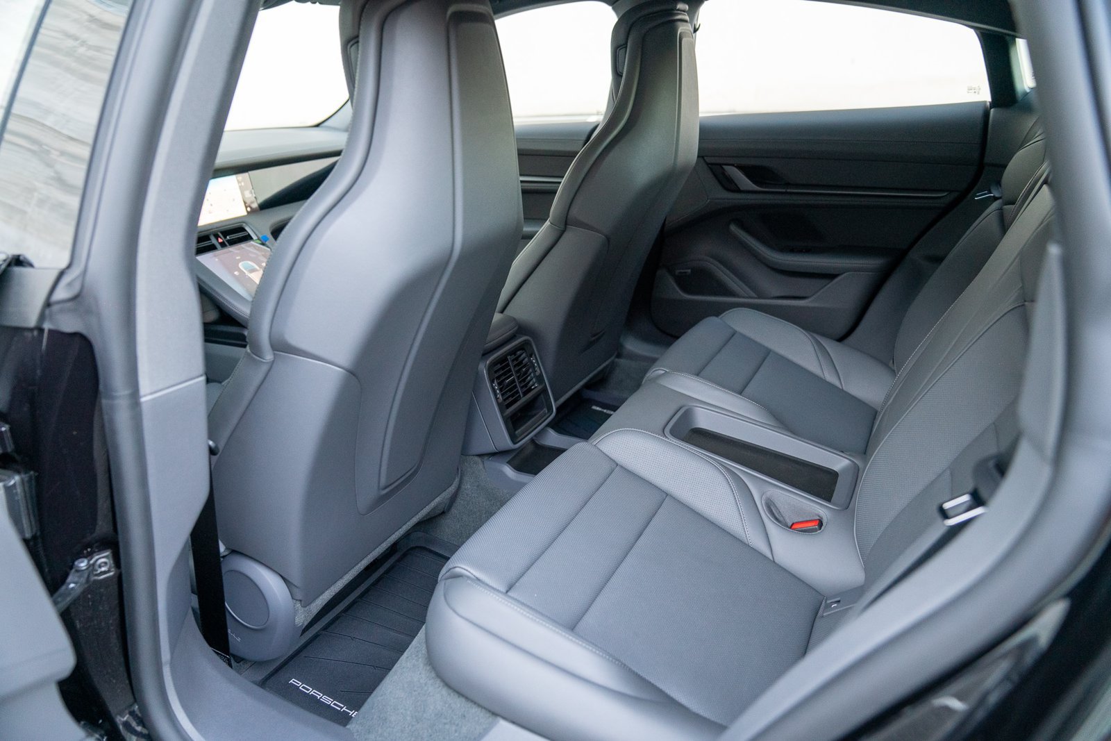 Certified 2026 Porsche Taycan AWD/4WD image 21
