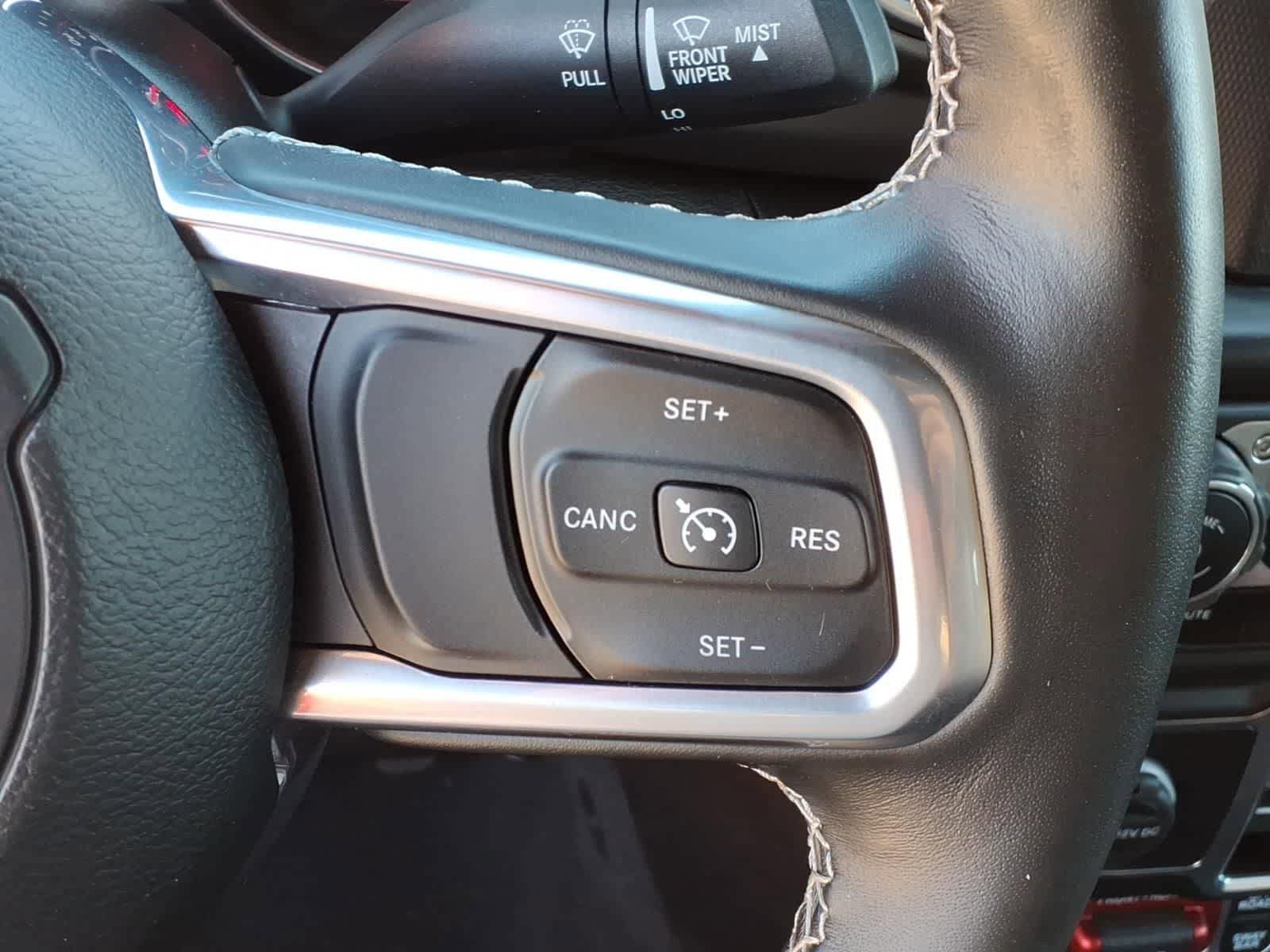 Used 2022 Jeep Wrangler Unlimited Rubicon w/ LED Lighting Group AWD/4WD image 19