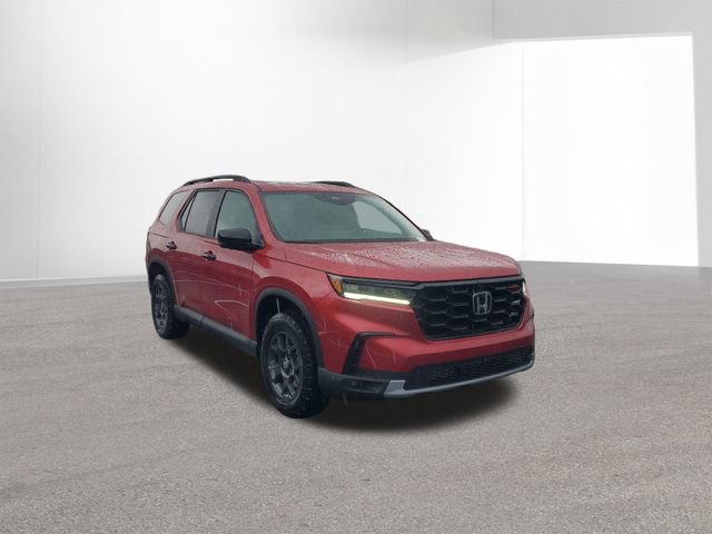 New 2025 Honda Pilot TrailSport image 12