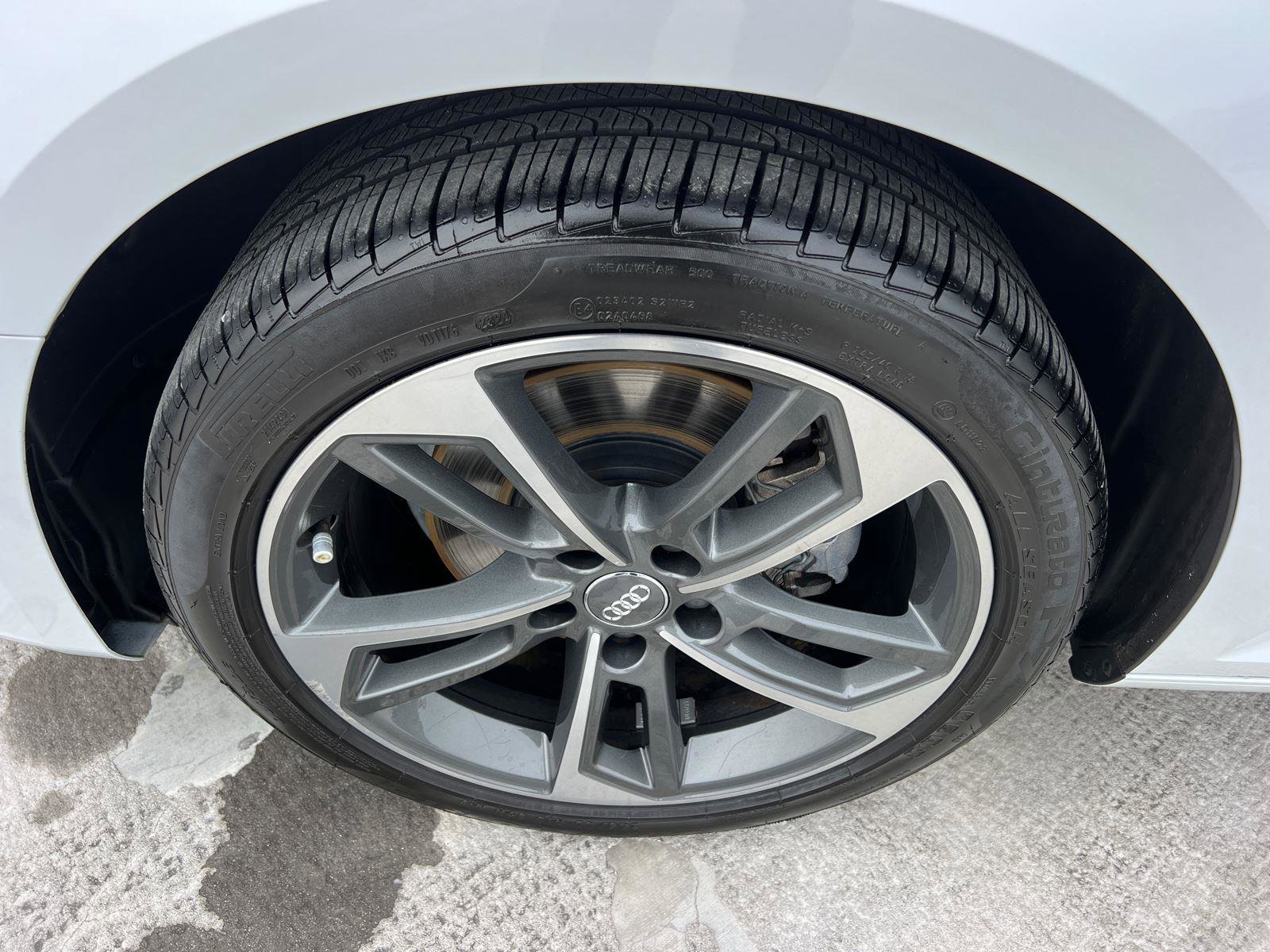 Used 2019 Audi A4 2.0T Premium image 11