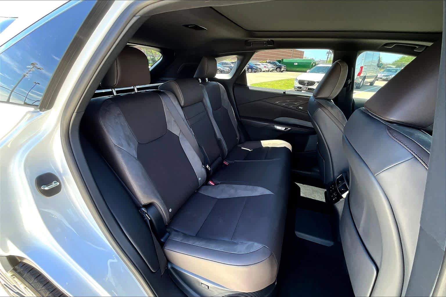Used 2026 Lexus RX 450h Luxury image 20