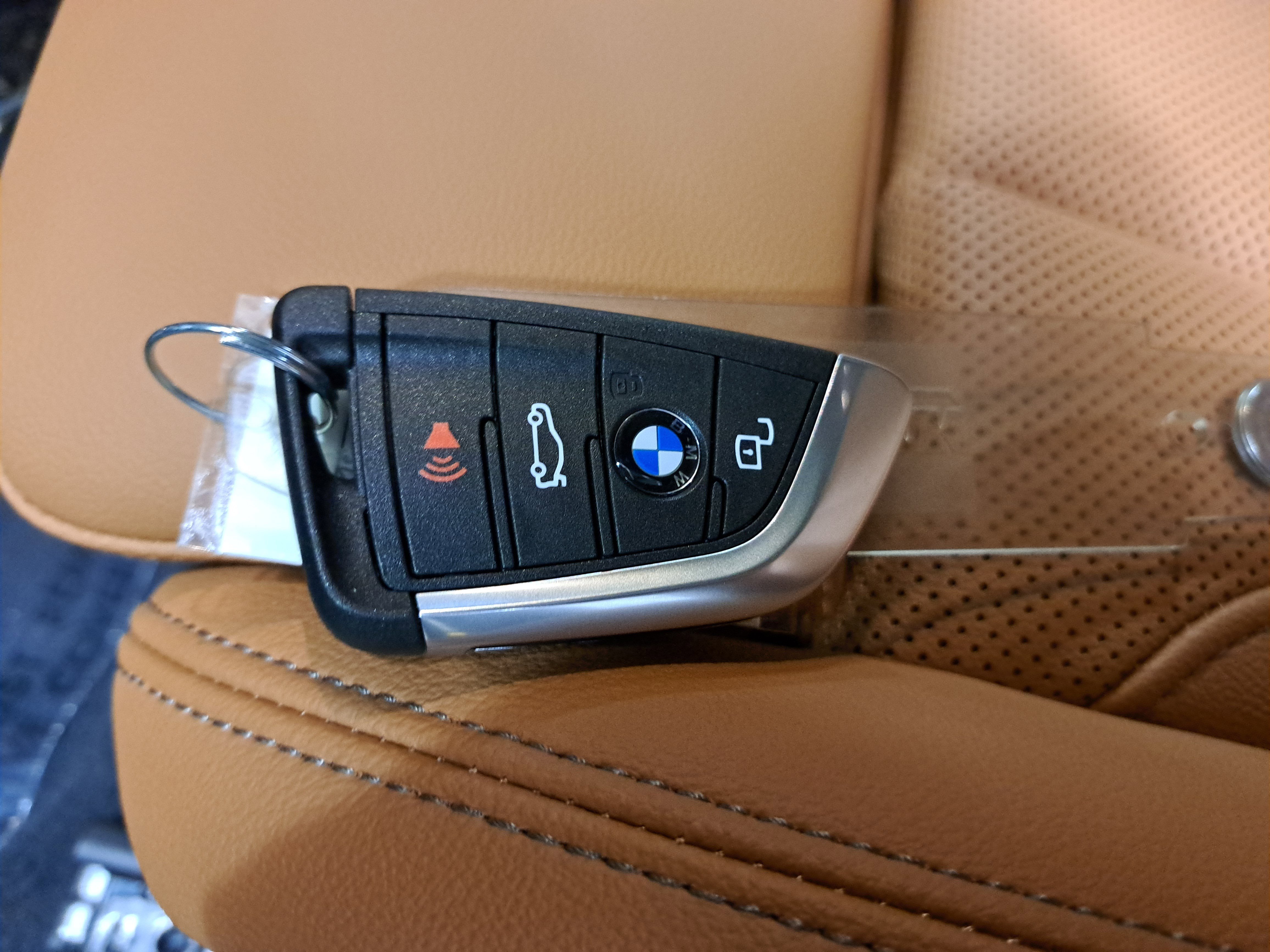 New 2026 BMW 330i Sedan w/ Premium Package RWD image 37