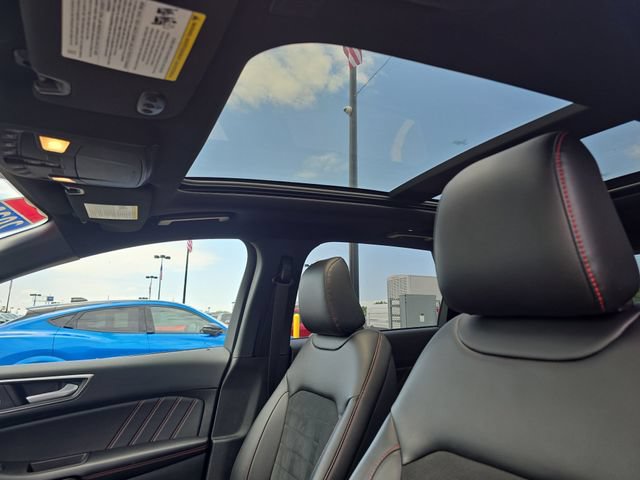 Certified 2023 Ford Edge ST-Line AWD/4WD image 15