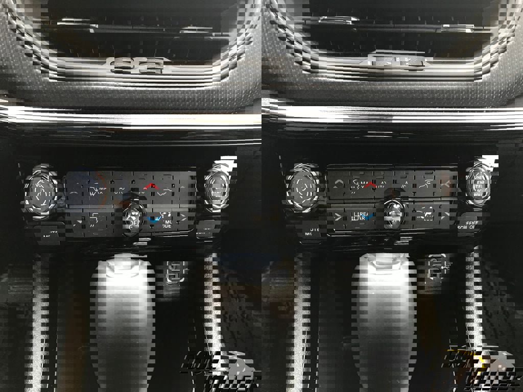 New 2026 Jeep Compass Limited image 22