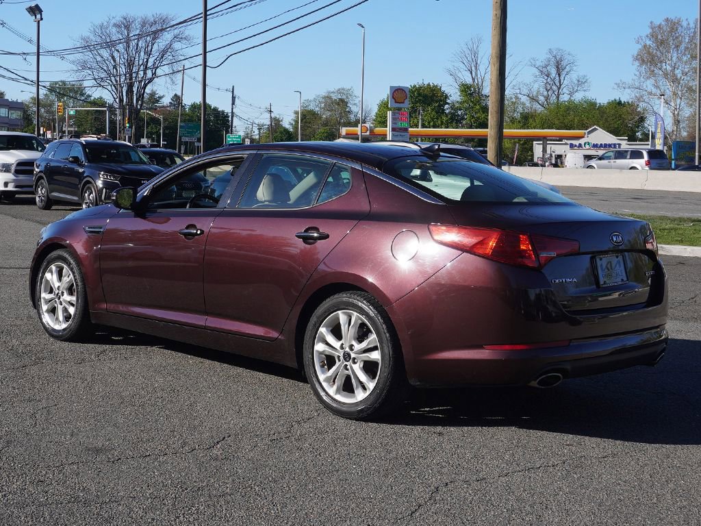 Used 2011 Kia Optima EX w/ Premium Pkg FWD image 8