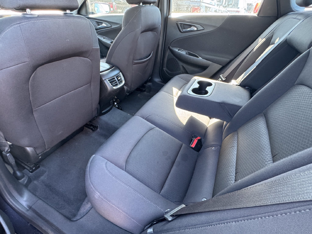 Used 2023 Chevrolet Malibu LT FWD image 5