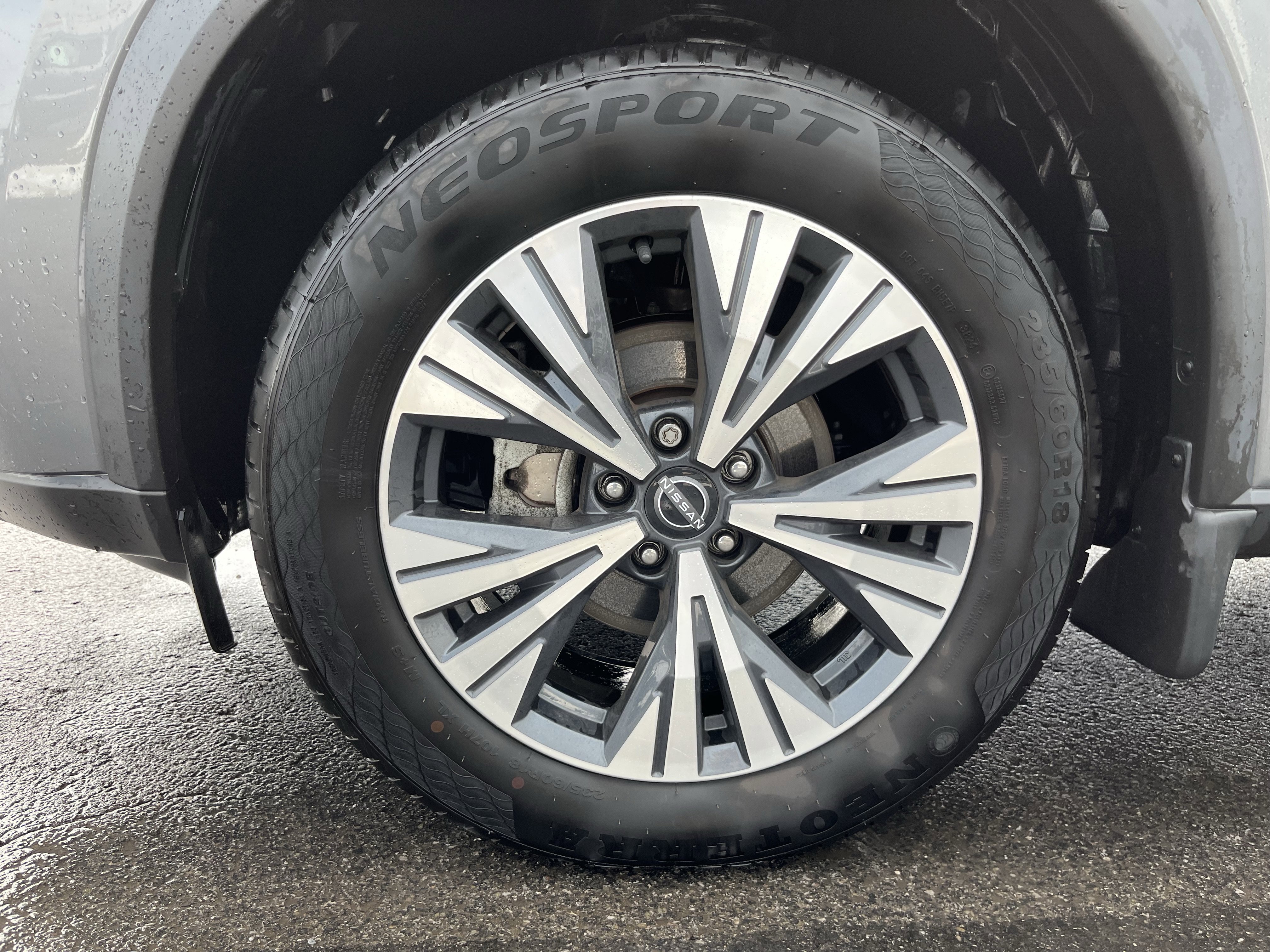 Used 2023 Nissan Rogue SV w/ SV Premium B Package image 12