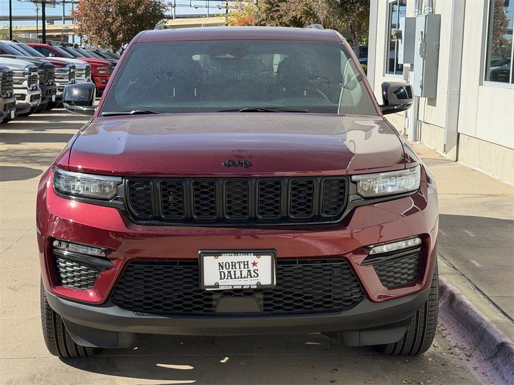 New 2025 Jeep Grand Cherokee Limited w/ Black Appearance Package image 3