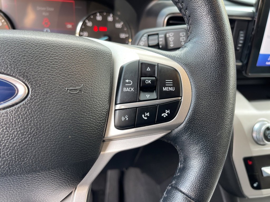 Used 2024 Ford Explorer XLT w/ Equipment Group 202A image 22