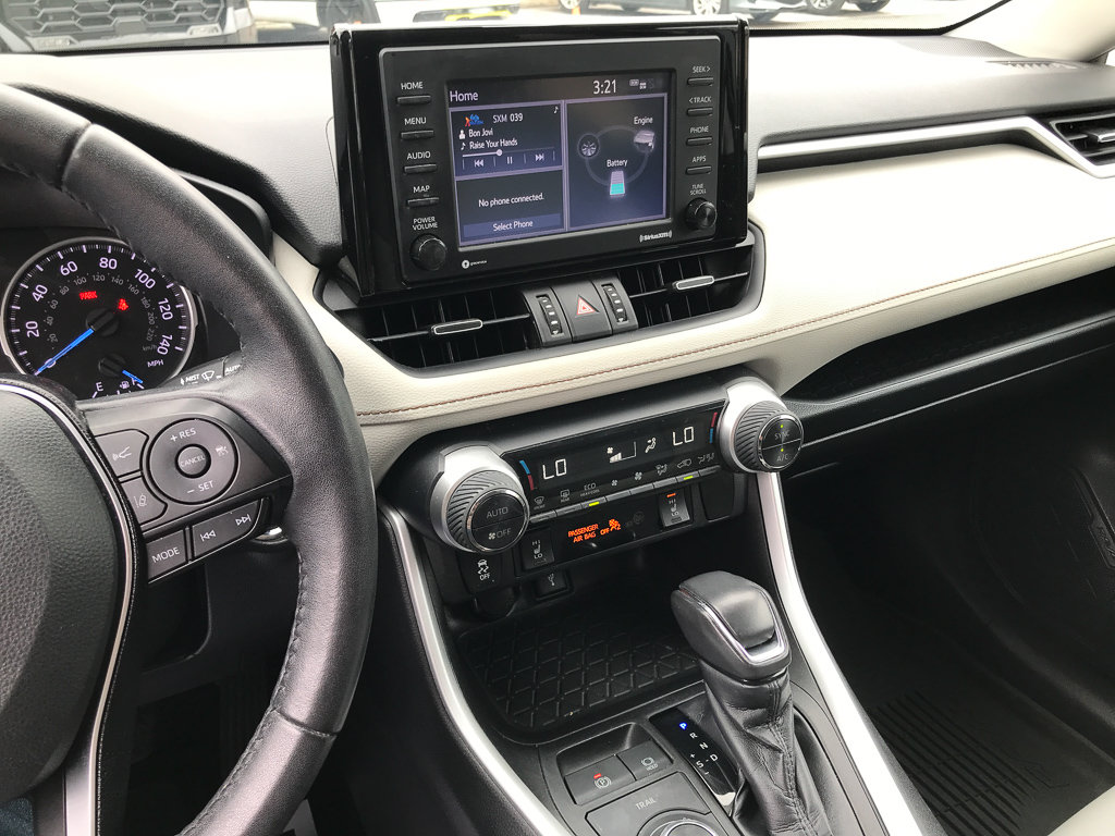 Certified 2021 Toyota RAV4 XLE Premium AWD/4WD image 20