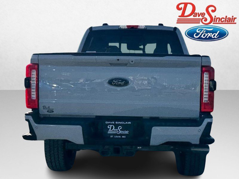 New 2026 Ford F250 Lariat w/ Black Appearance Package image 8