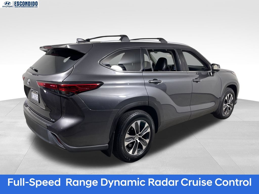 Used 2022 Toyota Highlander XLE FWD image 5