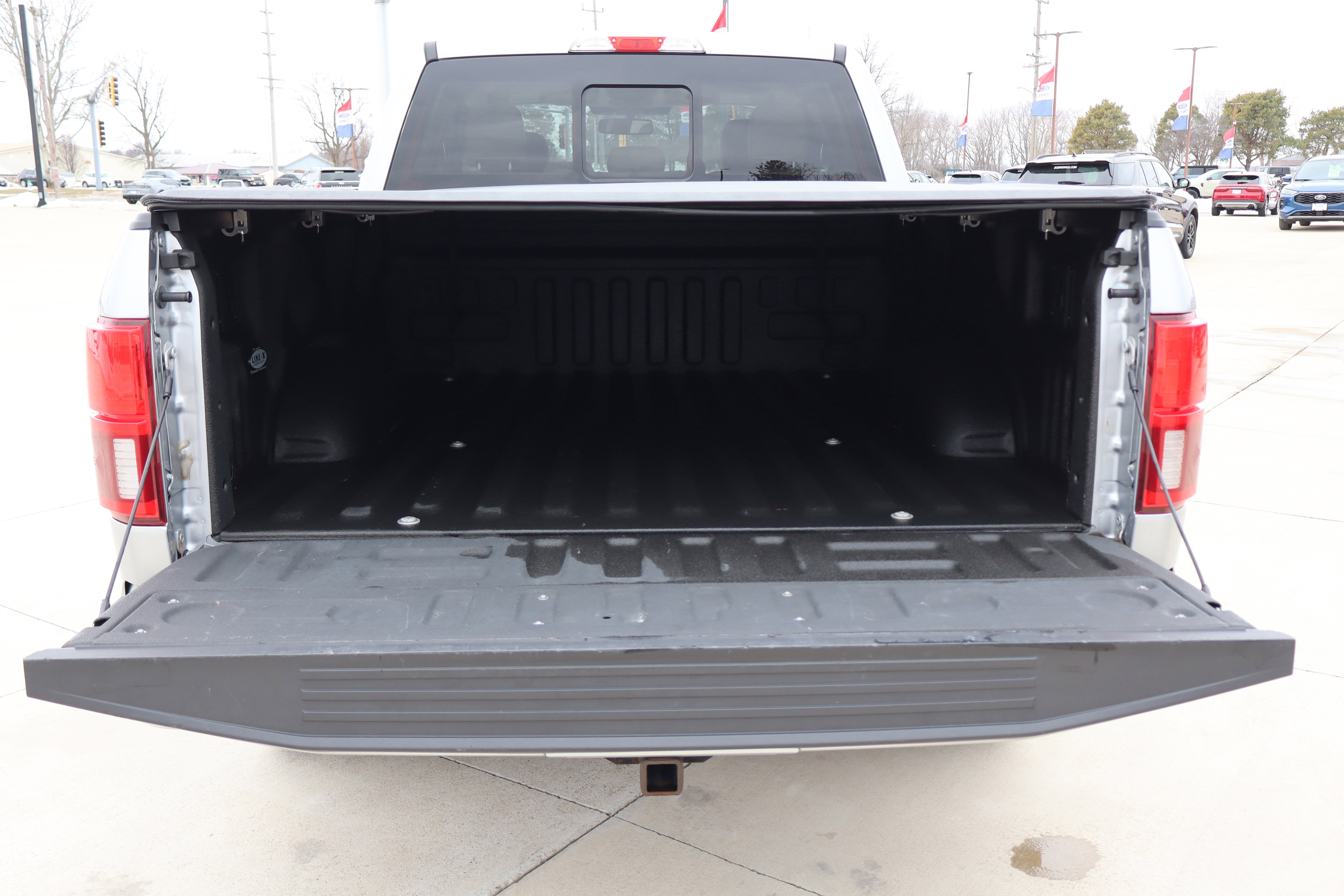 Used 2020 Ford F150 Lariat w/ Equipment Group 501A Mid image 28