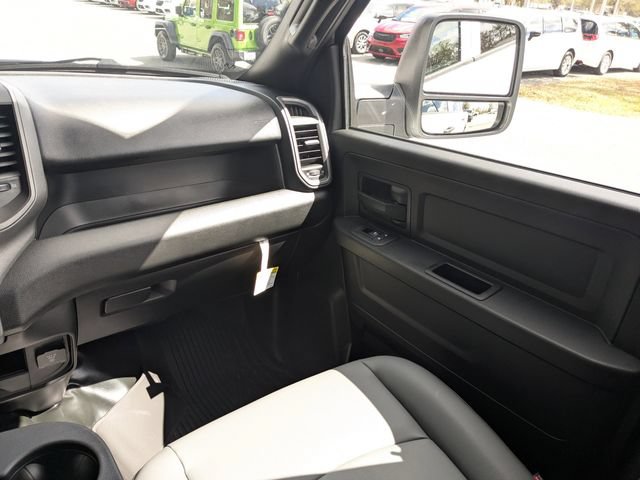 New 2026 RAM 2500 Tradesman w/ Chrome Appearance Group AWD/4WD image 17