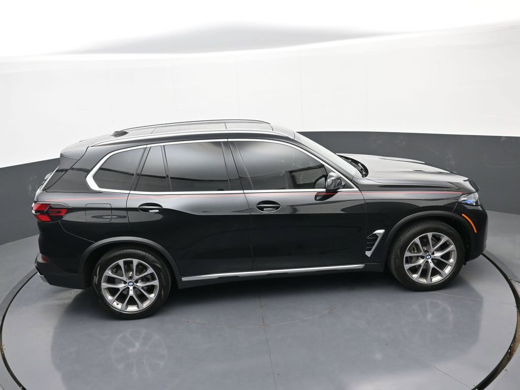 Used 2024 BMW X5 xDrive40i w/ Premium Package AWD/4WD image 37