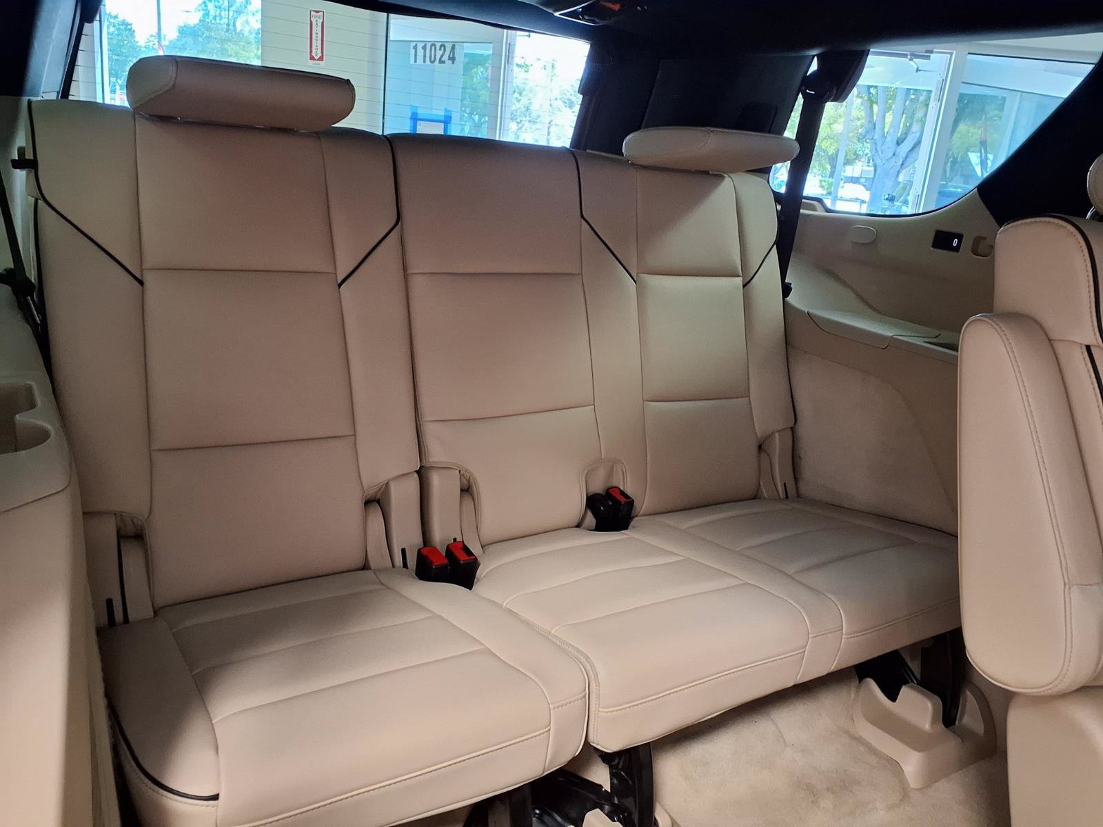 Certified 2023 Cadillac Escalade Premium Luxury w/ Performance Package AWD/4WD image 15