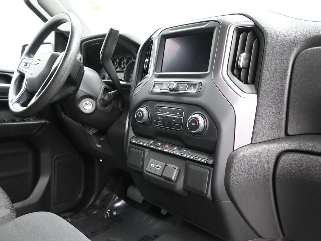 Used 2022 Chevrolet Silverado 1500 Custom image 21