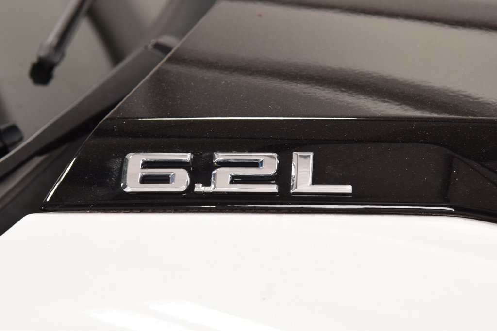 Used 2024 Chevrolet Silverado 1500 LT Trail Boss w/ Convenience Package II AWD/4WD image 18