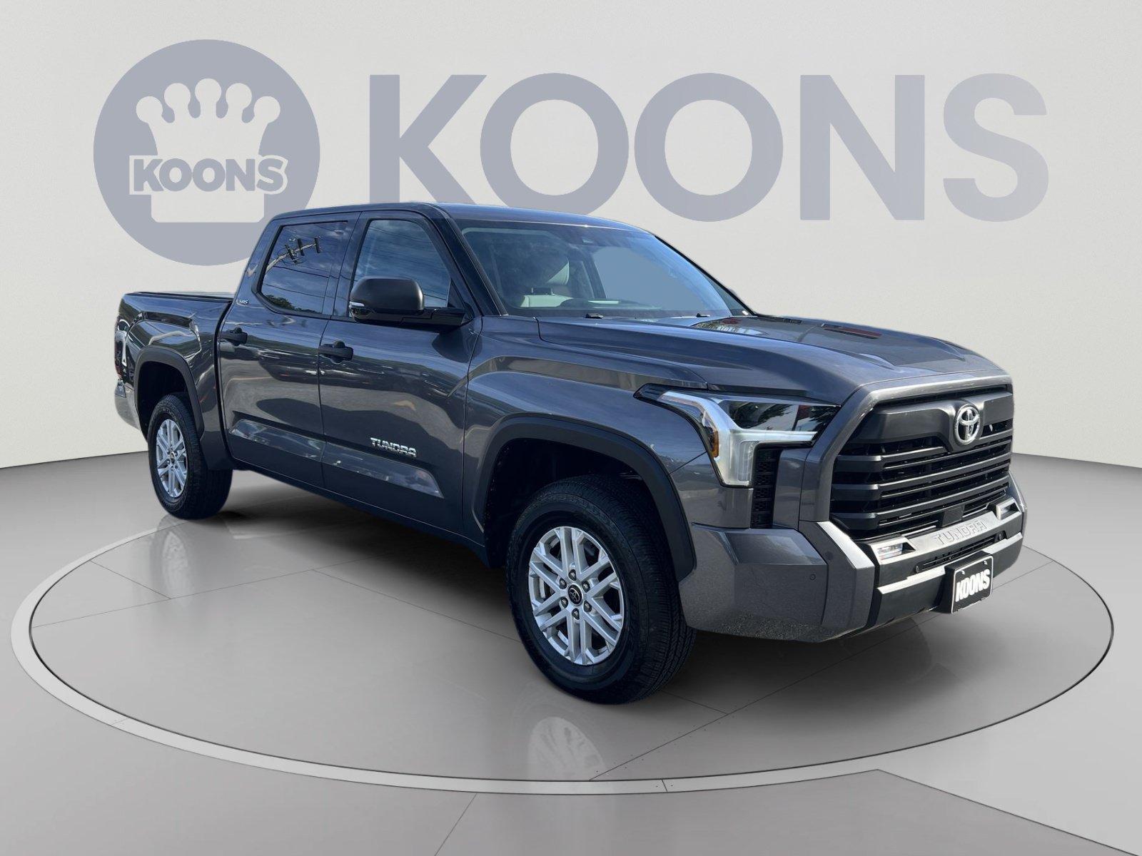 Used 2023 Toyota Tundra SR5 w/ SR5 Convenience Package AWD/4WD image 10