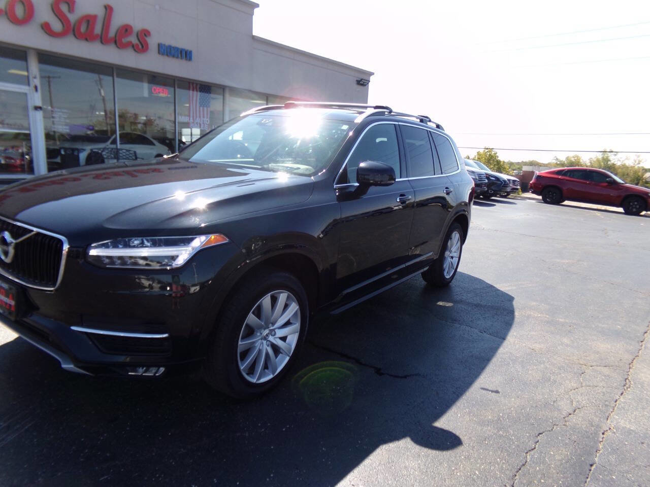 Used 2016 Volvo XC90 T6 Momentum w/ Momentum Plus Package image 34