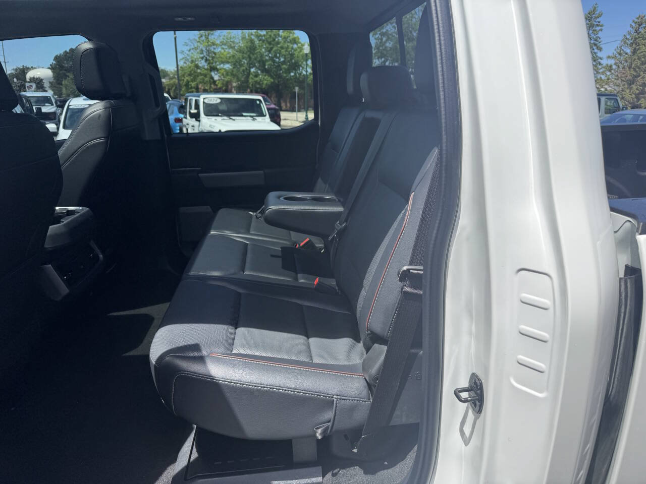 Used 2023 Ford F250 Lariat w/ Sport Appearance Package AWD/4WD image 9