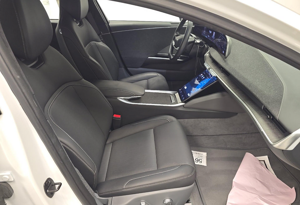 Used 2024 Lucid Air Touring AWD/4WD image 8
