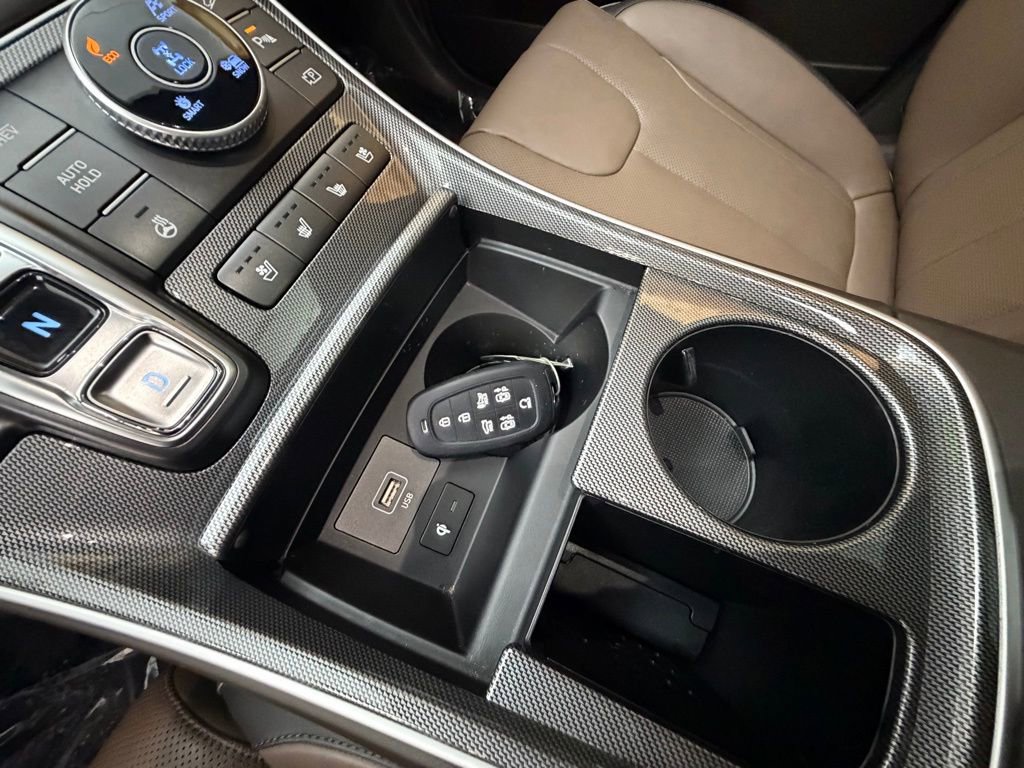 Used 2023 Hyundai Santa Fe Limited image 19